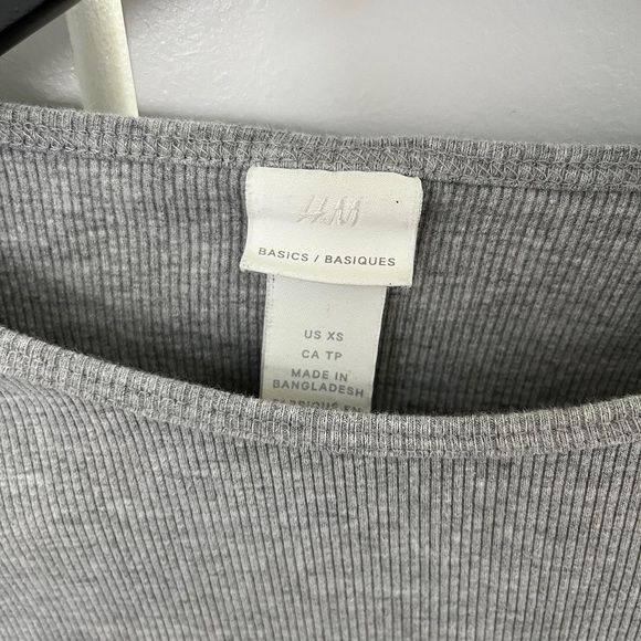 H&M Long sleeve Top Shirt Basic Tee - Picture 3 of 5